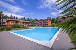 1 bedroom - Lenni Apart Swimming Pool and Lake (Leggiuno)