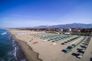 Apartment | 2 bedrooms - Il Bacco few Steps From sea (Camaiore)