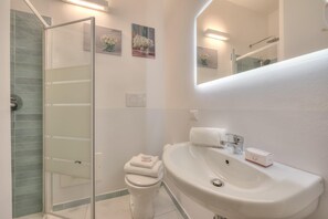 Apartment | 2 bedrooms - Casa Al Caprifoglio in Ispra (Ispra)