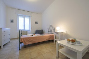 Apartment | 2 bedrooms - Casa Al Caprifoglio in Ispra (Ispra)