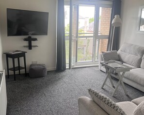 Living area - 2 Bed Flat - Sleeps 4 - Pets - Parking - Wifi (Edinburgh)