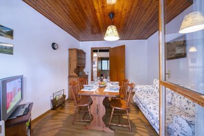 1 bedroom - La Tana Dello Scoiattolo Skiing Nearby (Bardonecchia)