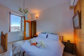 Villa | 2 bedrooms - Il Vigneto Sul Lago Vineyard Lake View (Castelveccana)