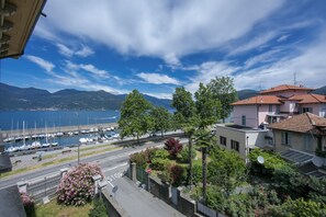 Apartment | 2 bedrooms - Residenza Oleandro Lake View Luino Center (Luino)