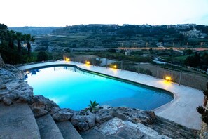 Villa - Villeleynah Amazing Gozitan Villa Pool (Munxar)