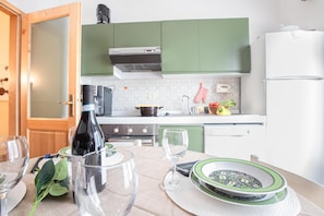 Apartment | 2 bedrooms - Paradiso Al Mare Shared Pool (Diano Marina)