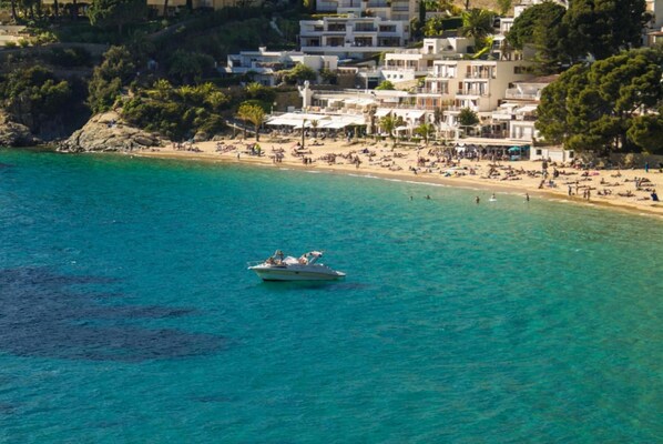 2 bedrooms - Arago 273 in Roses With 2 Bedrooms and 2 Bathrooms (Roses)