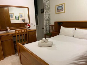 Apartment | 2 bedrooms - Sea and sun Views 2bd Apt Marsalforn Gozo (Zebbug)