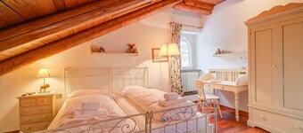 La Torre In The Center Of Town