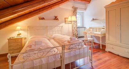 La Torre In The Center Of Town