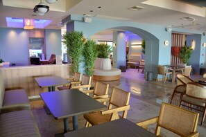 Tägliches nach Wunsch zubereitetes Frühstück (11 EUR pro Person)