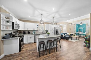 Private kitchen - Selfie Island Ave Fun in The Sun (Galveston)