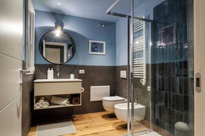 Apartment, Balcony | Bathroom | Bidet
