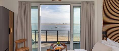 2 bedrooms, Internet