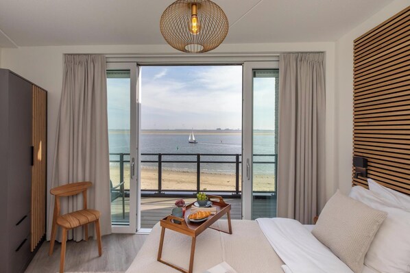 2 bedrooms, Internet
