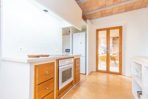 Fridge, microwave, dishwasher, coffee/tea maker - Ses Fonolleres - Three Bedroom Villa, Sleeps 6 (Cala Bona)