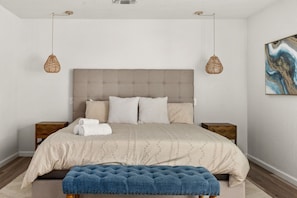 3 habitaciones, tabla de planchar con plancha, cuna de viaje y wifi 