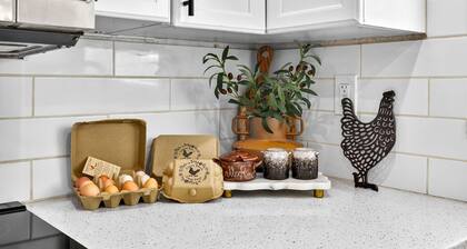 Callco Ranch Charming 3-bedroom+2 bathroom Ranch in nice Tampa with AC, WiFi