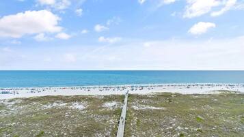 Condo, varias camas (Phoenix VII 907) | Playa | En la playa