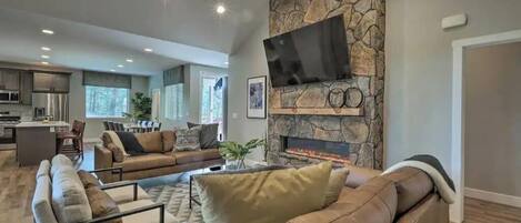 TV connectée, cheminée