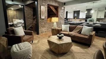 Smart TV y chimenea
