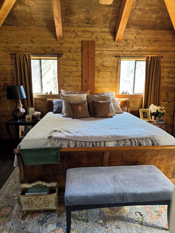 2 عدّة غرف نوم وواي فاي وملاءات أسرّة