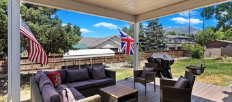 Spacious family home ultra close to mountain activities!