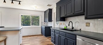 Spacious family home ultra close to mountain activities!