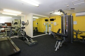 Fitness facility - Pandanas Apt 7 (15th fl with harbour & city views) (Darwin City)