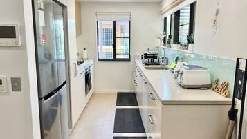 Fridge, microwave, oven, stovetop