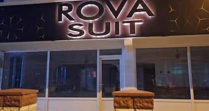 Rova Suit