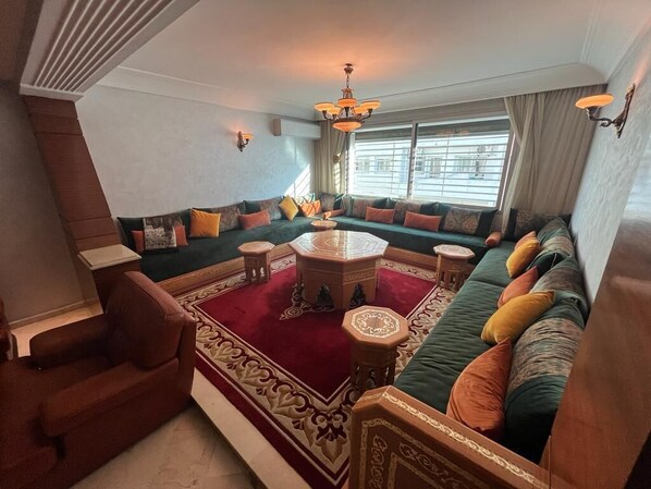 Living area - Elegant apartment in Casablanca (Casablanca)