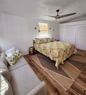 3 bedrooms, iron/ironing board, travel crib, free WiFi
