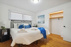 3 bedrooms, iron/ironing board, free WiFi