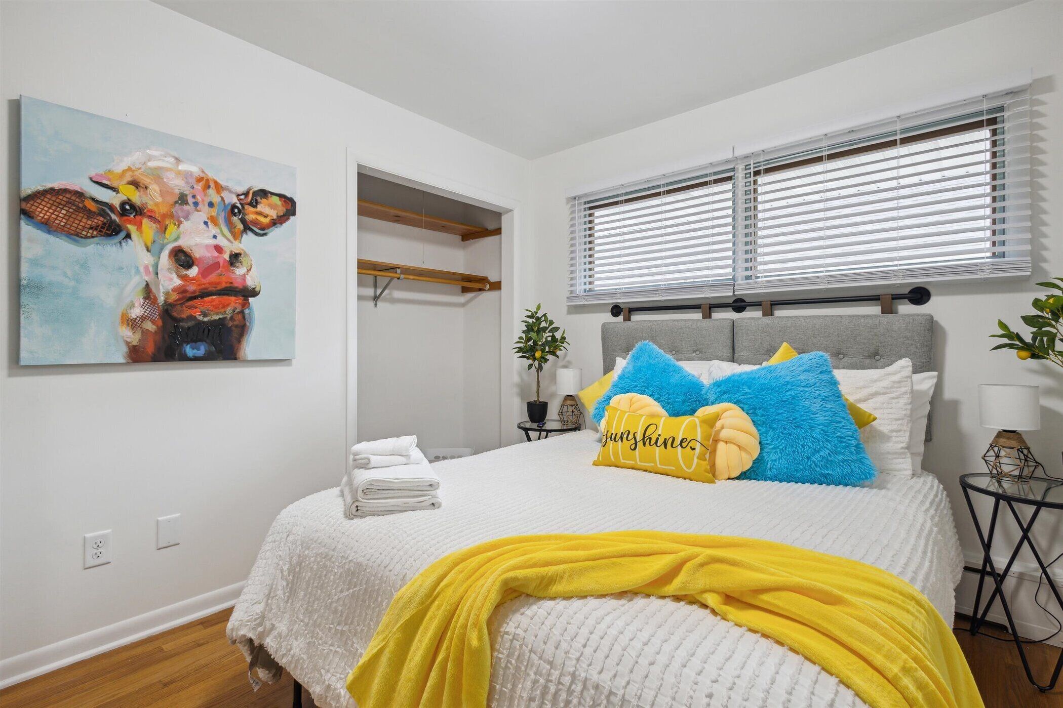 5 slaapkamers, een strijkplank/strijkijzer, gratis wifi