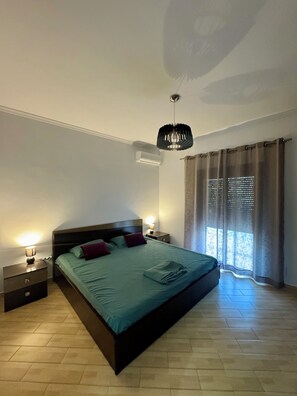 2 sovrum, skrivbord, strykjärn/strykbräda och gratis wi-fi