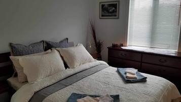 4 Schlafzimmer, Bügeleisen/Bügelbrett, WLAN, Bettwäsche