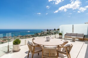 Apartment | Speisen im Freien