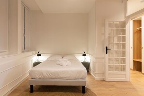 1 camera, ferro/asse da stiro, Wi-Fi gratuito, lenzuola