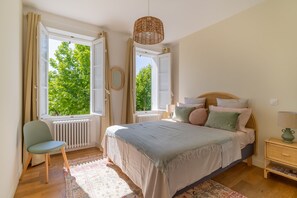 4 Schlafzimmer, Bügeleisen/Bügelbrett, kostenloses WLAN, Bettwäsche