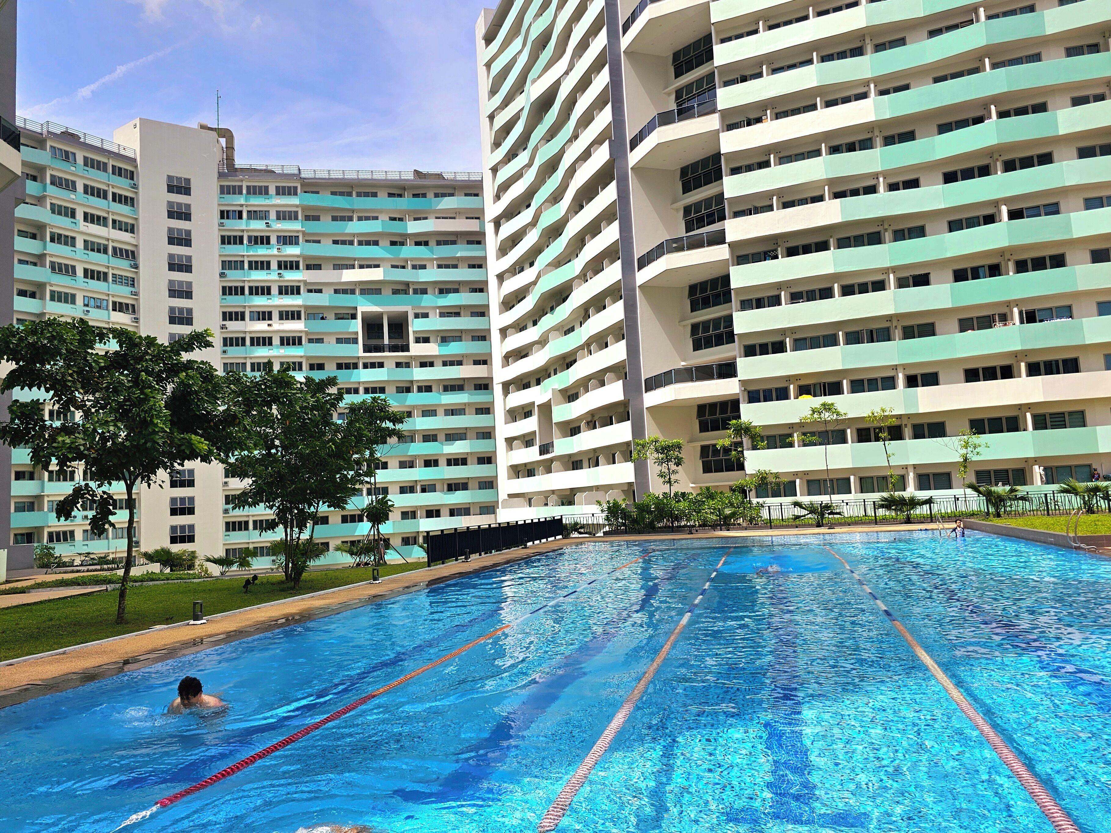 2 kolam renang terbuka, payung kolam, kerusi lepak pantai 