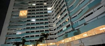 Acellyne's Suites at The Residences