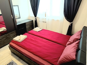 1 bedroom, desk, soundproofing, iron/ironing board - Sofia City Mall Bulgaria (Sofia)