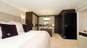 5 habitaciones, wifi y ropa de cama 