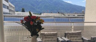 Casa Renoir is a comfortable accommodation close to the lake and all amenities