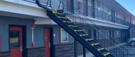 Fachada de la propiedad