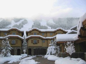 Exterior - The Hemingways is a ski-in, ski-out residence located in beautiful Sun Valley (Ketchum)