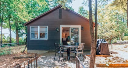 Cozy dog friendly cabin moments from Cranmore/NOCO