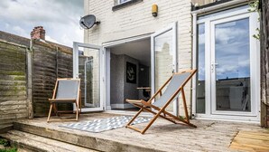 Property grounds - Seaside Haven at Teignmouth (Teignmouth)