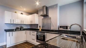 Ferienhaus | Eigene Küche | Kühlschrank, Mikrowelle, Ofen, Herdplatte